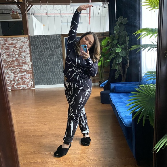 Tie-dye long sleeve loungewear set - Picture 3 of 3